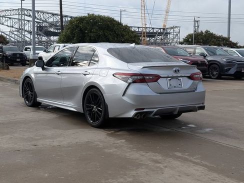Used 2022 Toyota Camry XSE w/ Cold Weather Package FWD image 7
