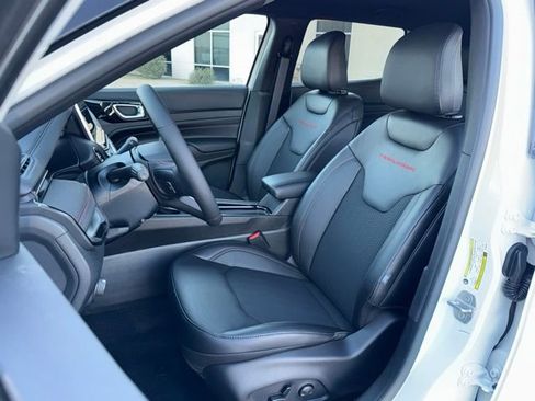 New 2026 Jeep Compass Trailhawk image 26