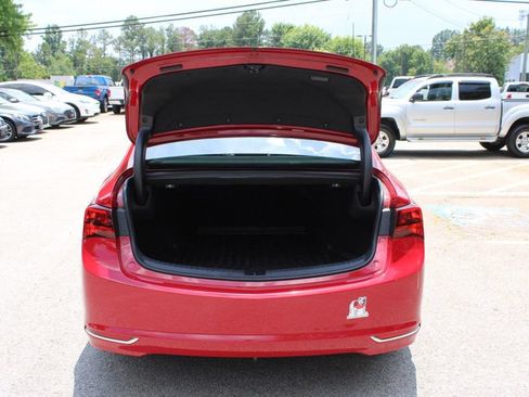 Used 2017 Acura TLX FWD image 11
