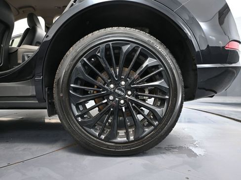Used 2025 Lincoln Corsair Reserve w/ Jet Appearance Package AWD/4WD image 15