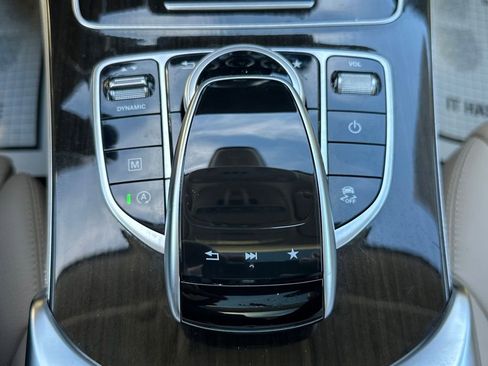 Used 2018 Mercedes-Benz GLC 300 4MATIC w/ Multimedia Package image 34