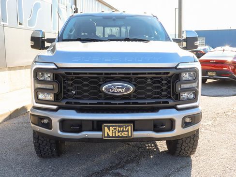 Used 2023 Ford F350 Lariat w/ Lariat Ultimate Package AWD/4WD image 2