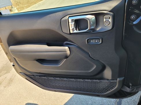 New 2025 Jeep Wrangler Willys image 25