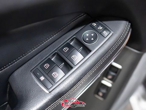 Used 2018 Mercedes-Benz GLS 550 4MATIC w/ Driver Assistance Package image 42