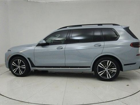 Used 2026 BMW X7 xDrive40i image 5