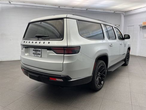 New 2025 Jeep Wagoneer L Series II w/ Convenience Group I image 4