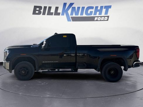 Used 2025 GMC Sierra 3500 Pro image 2
