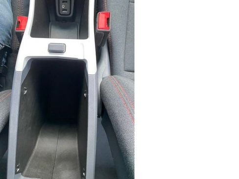 Used 2018 Chevrolet Bolt LT image 16