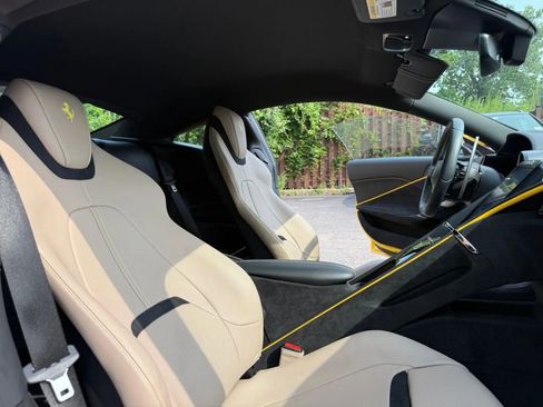 Used 2022 Ferrari Roma image 21