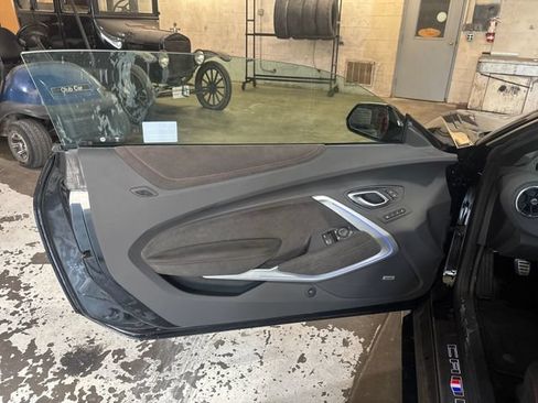 Used 2023 Chevrolet Camaro ZL1 RWD image 15