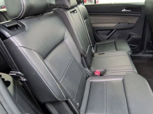 Used 2021 Volkswagen Atlas SE image 21