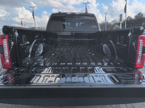 Used 2024 Ford F250 Lariat w/ Tremor Off-Road Package image 8