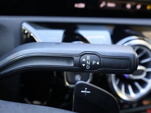 Used 2021 Mercedes-Benz CLA 250 image 19