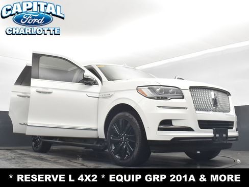 Used 2023 Lincoln Navigator L Reserve image 37