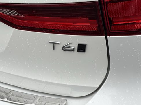 Used 2018 Volvo V90 T6 Cross Country w/ Convenience Package image 46