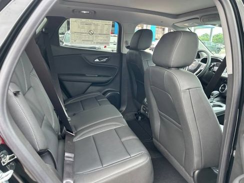 New 2026 Chevrolet Blazer LT w/ Sound & Technology Package FWD image 32