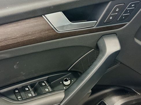 Used 2024 Audi Q5 2.0T Premium Plus image 15