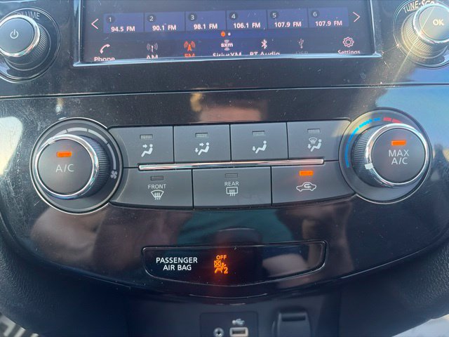 Used 2020 Nissan Rogue S FWD image 24