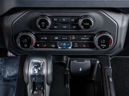 Used 2026 Ford Bronco Outer Banks AWD/4WD image 27