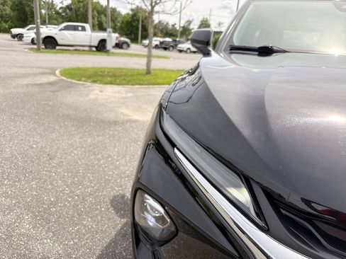 Used 2025 Chevrolet Blazer LT FWD image 10