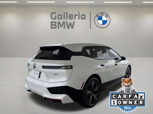 Used 2024 BMW iX xDrive50 w/ Premium Package AWD/4WD image 6