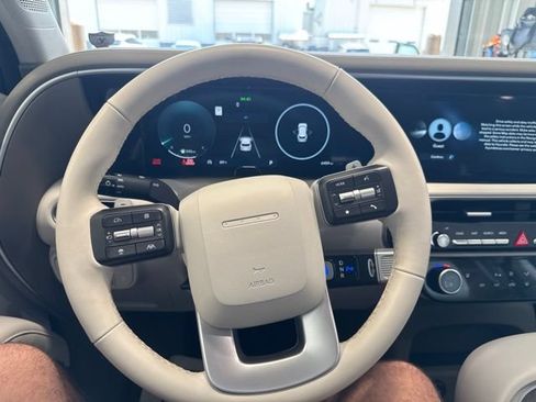 Used 2026 Hyundai Palisade SEL FWD image 23