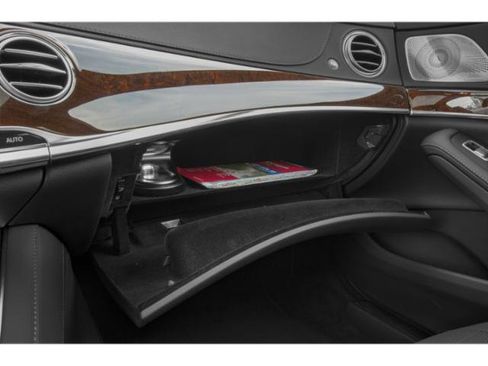 Used 2015 Mercedes-Benz S 550 Sedan image 17