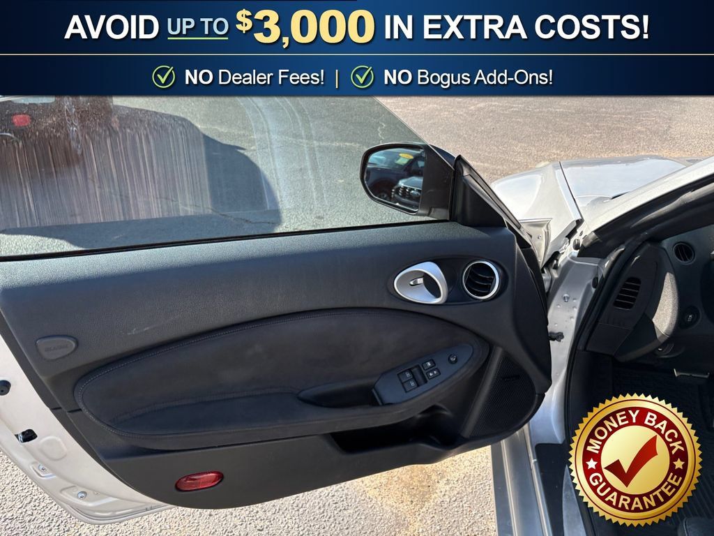 Used 2012 Nissan 370Z Touring RWD image 16