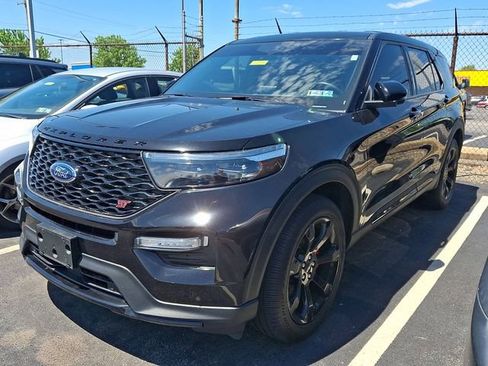 Certified 2022 Ford Explorer ST w/ Equipment Group 401A AWD/4WD image 3