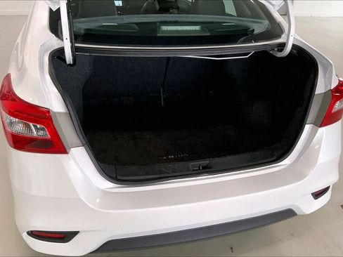 Used 2018 Nissan Sentra SL image 17
