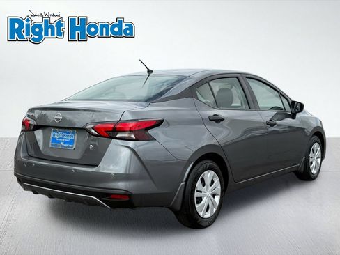 Used 2025 Nissan Versa S w/ Trunk Package FWD image 8