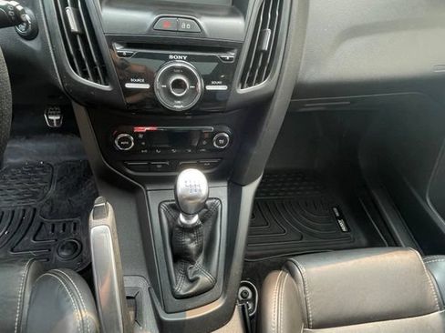Used 2013 Ford Focus ST FWD image 11