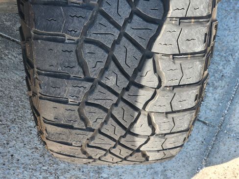 Used 2023 GMC Sierra 1500 AT4 w/ AT4 Premium Package image 12