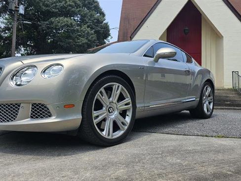 Used 2015 Bentley Continental GT image 39