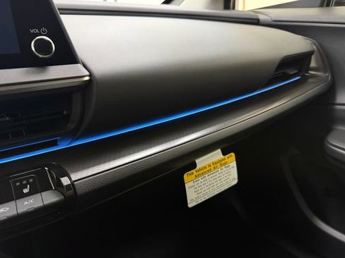New 2026 Toyota Prius Plug-In Hybrid FWD image 24