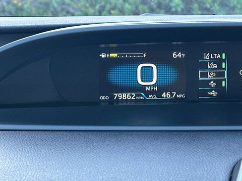 Used 2022 Toyota Prius LE image 26