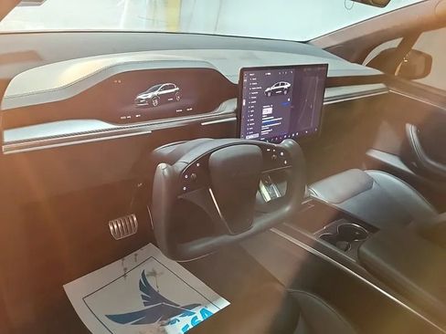 Used 2023 Tesla Model X Plaid AWD/4WD image 8