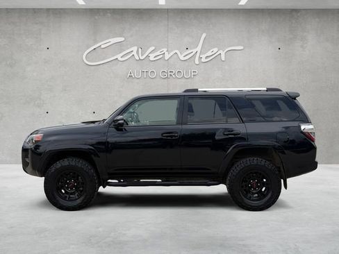 Used 2021 Toyota 4Runner SR5 Premium w/ Moonroof Package RWD image 13