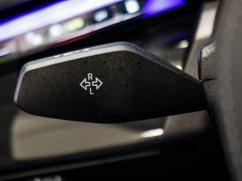 Used 2025 BMW M5 Base w/ Carbon Package image 33