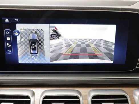 Used 2026 Mercedes-Benz GLE 580 4MATIC image 11