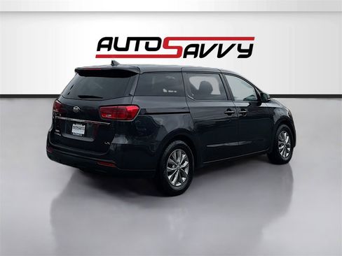 Used 2020 Kia Sedona LX image 7
