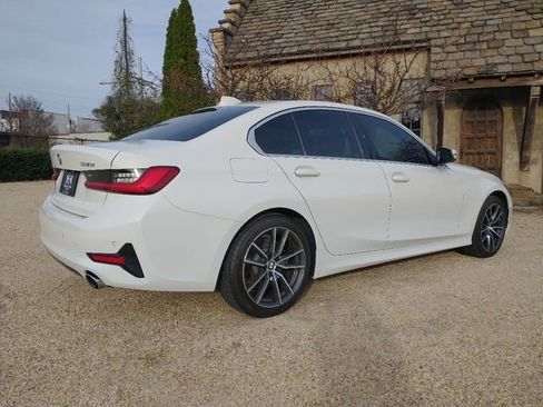 Used 2021 BMW 330i Sedan w/ Driving Assistance Package image 18