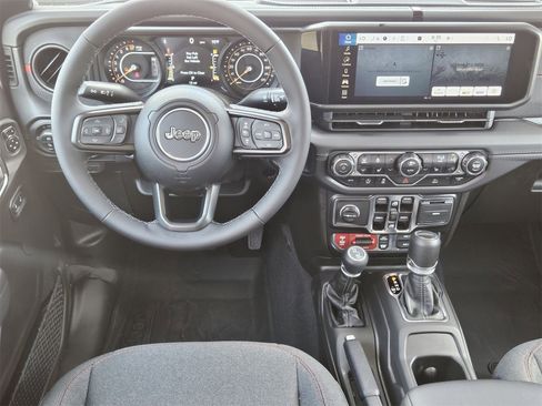 New 2025 Jeep Gladiator Rubicon w/ Convenience Group image 27