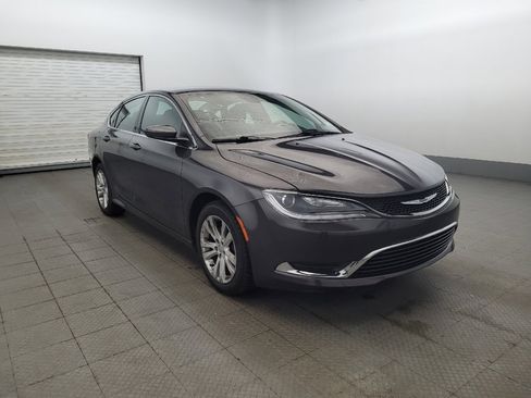 Used 2016 Chrysler 200 Limited w/ Convenience Group FWD image 13