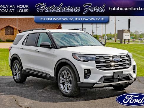 New 2026 Ford Explorer Active w/ Active Comfort Package AWD/4WD image 1