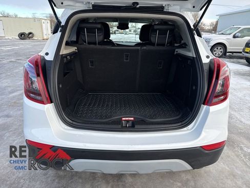 Used 2020 Buick Encore Preferred image 9