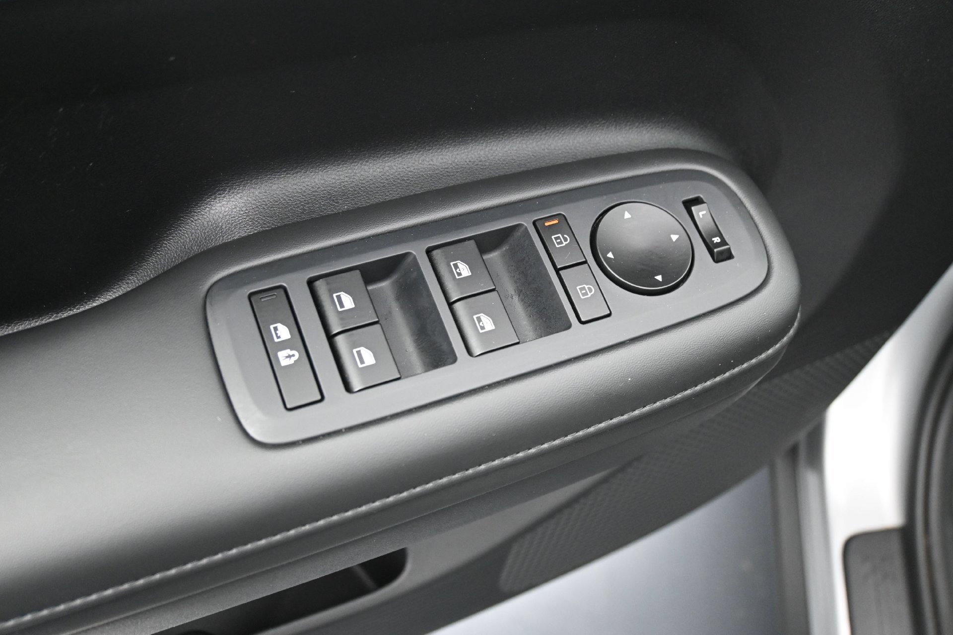 Certified 2026 Hyundai Santa Fe SEL AWD/4WD image 19