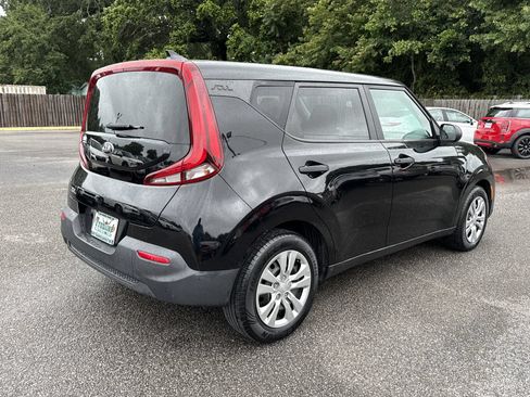 Used 2021 Kia Soul LX FWD image 5