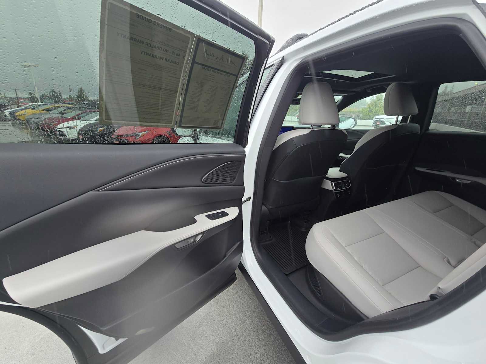 Used 2025 Lexus RX 350h w/ Convenience Package AWD/4WD image 15