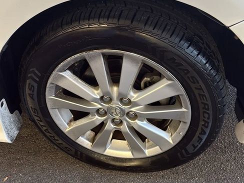 Used 2010 Toyota Corolla S image 32